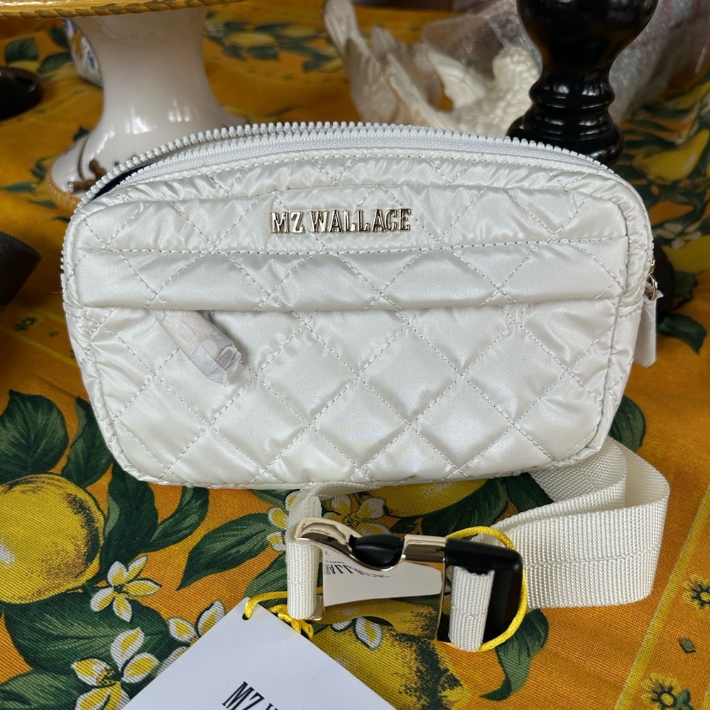NWT LE MZ Wallace X Supergoop Belt Bag! Snowy Days Pristine Condition! - Picture 14 of 14